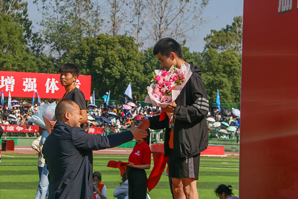 e0d44786598f41e5a9a1d57028b08b2b.jpg 3044am永利集团官网